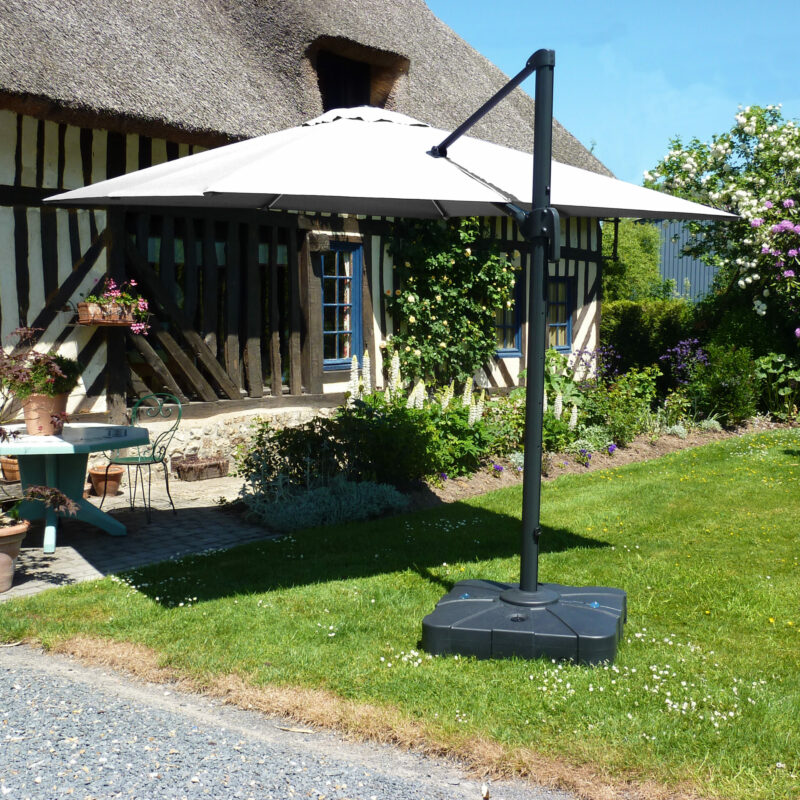 photo parasol carré d'ombre crème